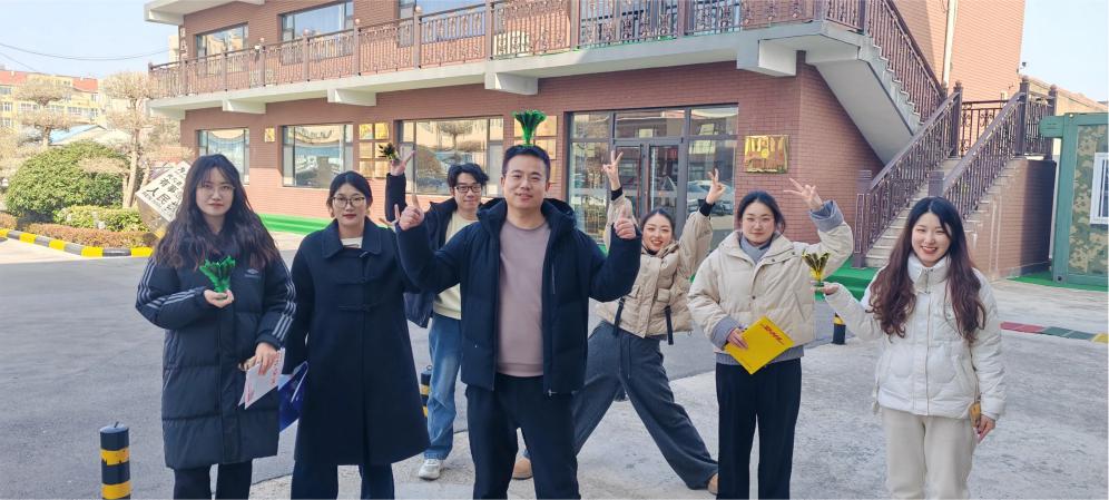 Zemeijia Lively Shuttlecock Kicking လှုပ်ရှားမှု။